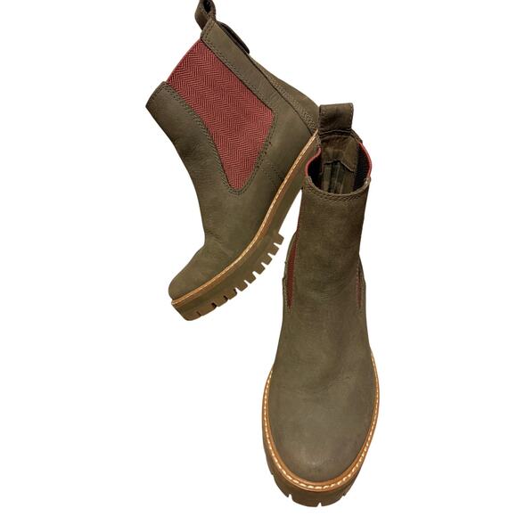 Timberland Women’s Size 6 Olive Nubuck Leather Chelsea Pull On  Boots EUC - Picture 3 of 11